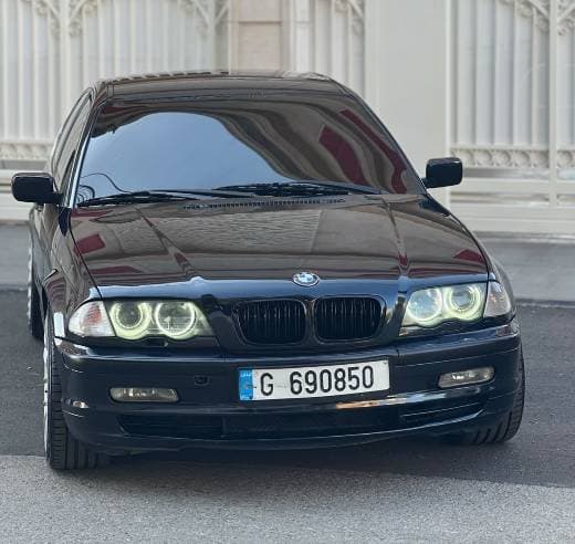 BMW 330i