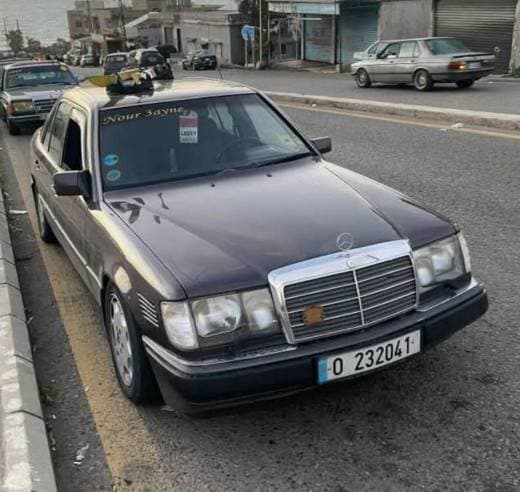 Mercedes-Benz E300