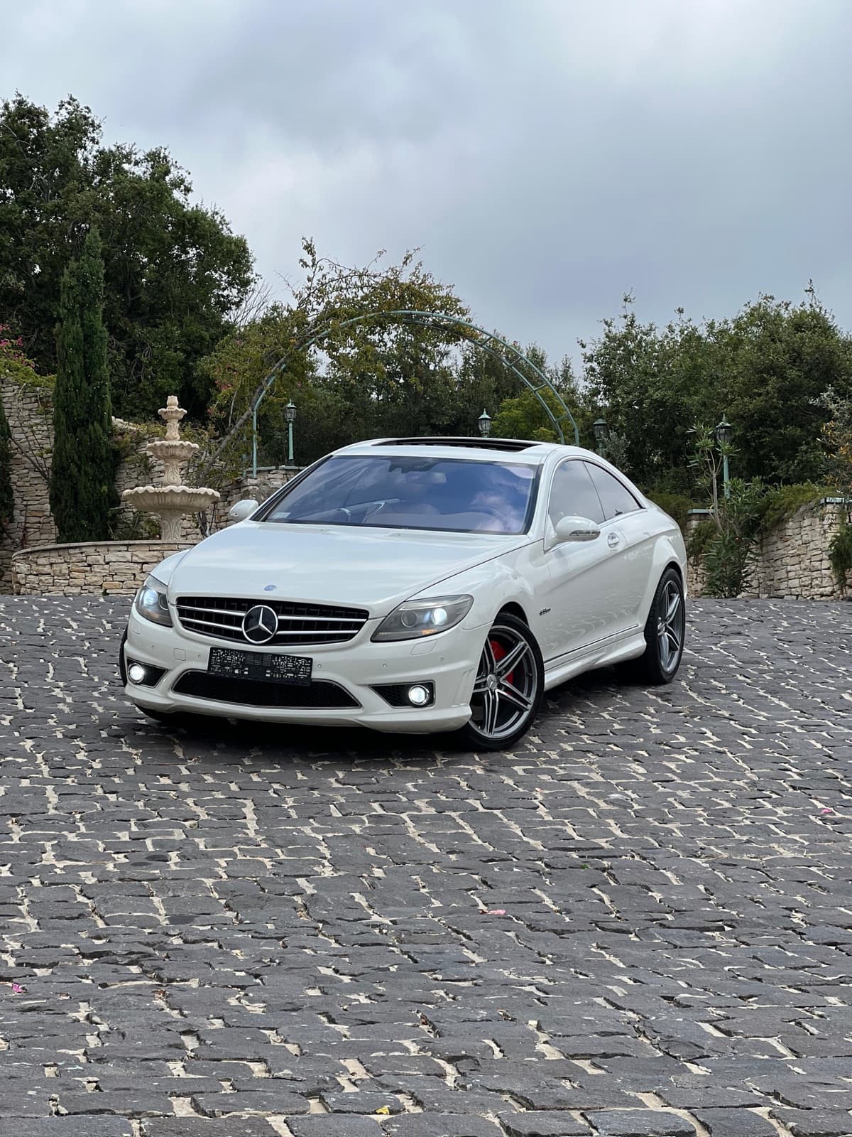 Mercedes-Benz CL63 AMG