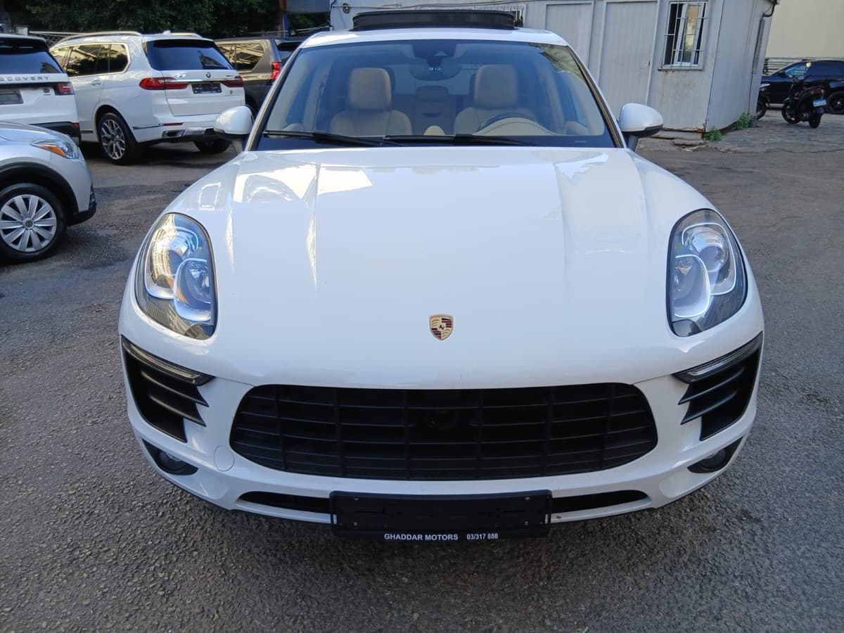 Porsche Macan S