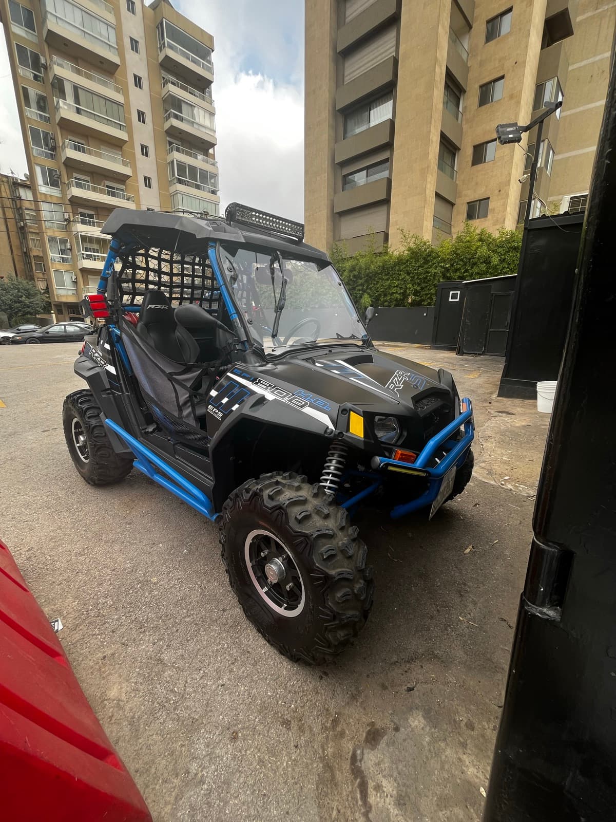 Polaris Razor