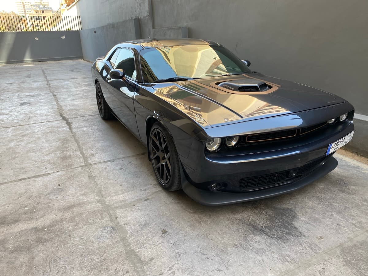 Dodge Challenger