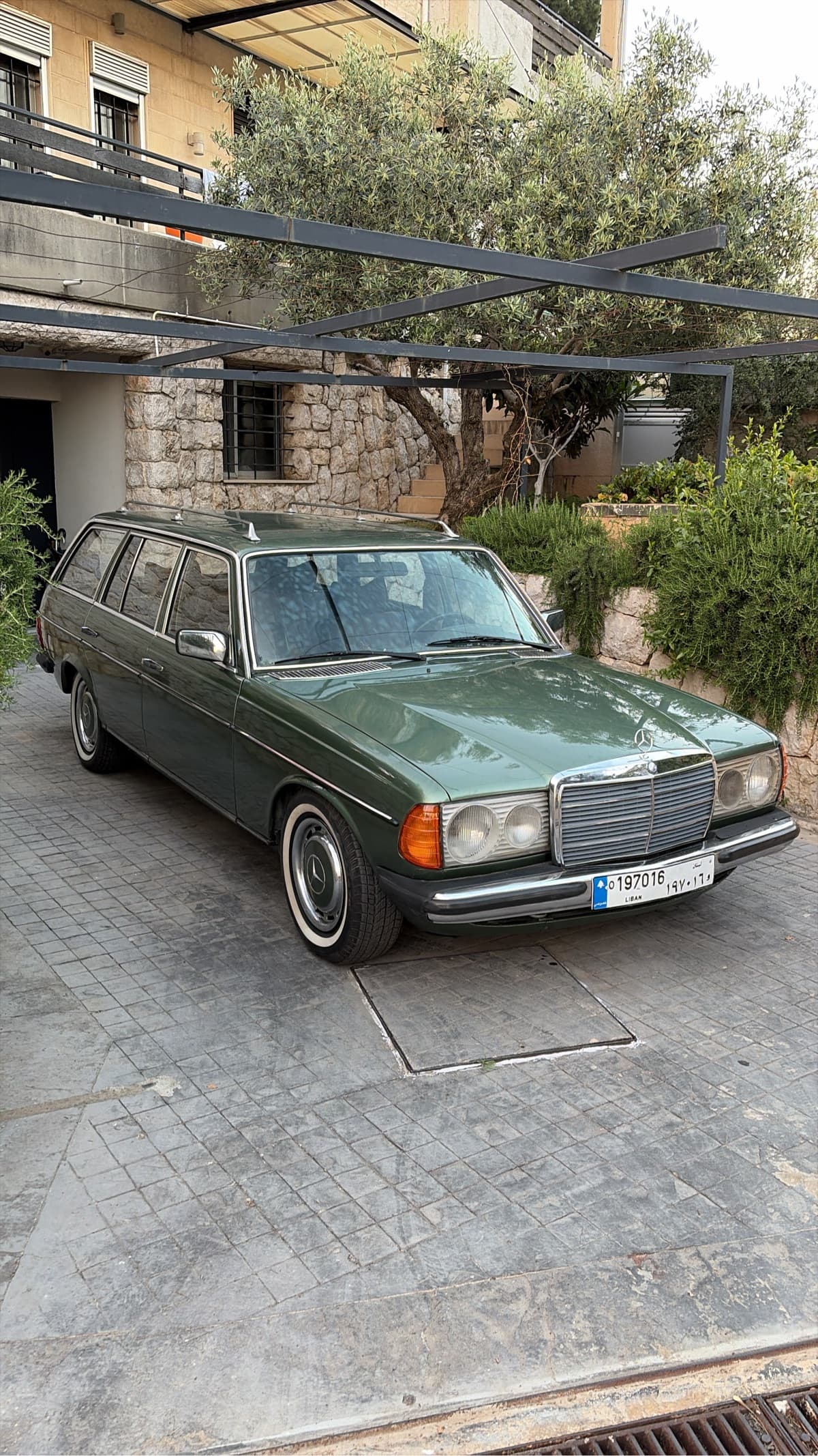 Mercedes-Benz 230T