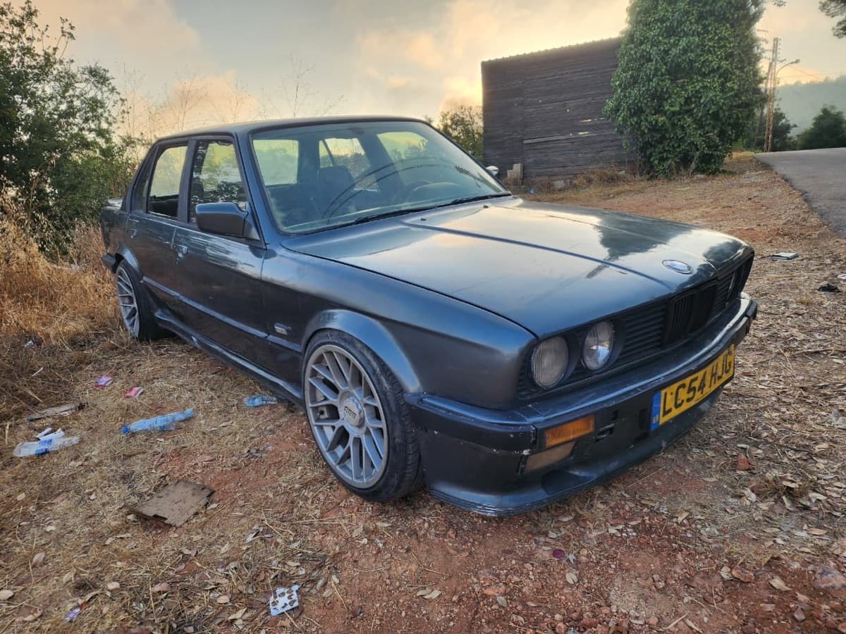 BMW 325i