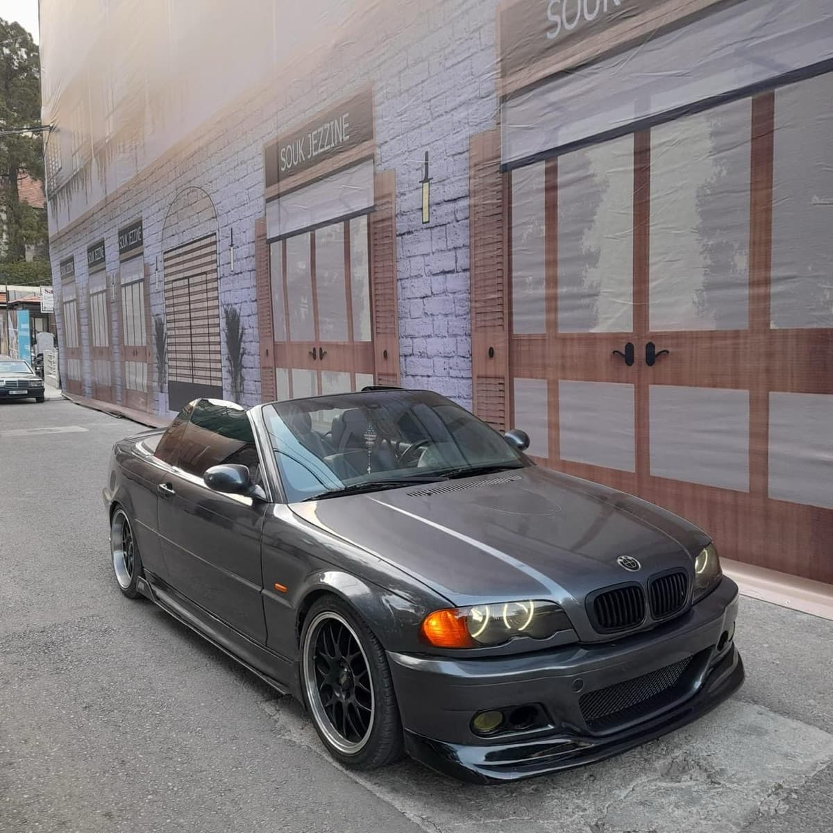 BMW 325i