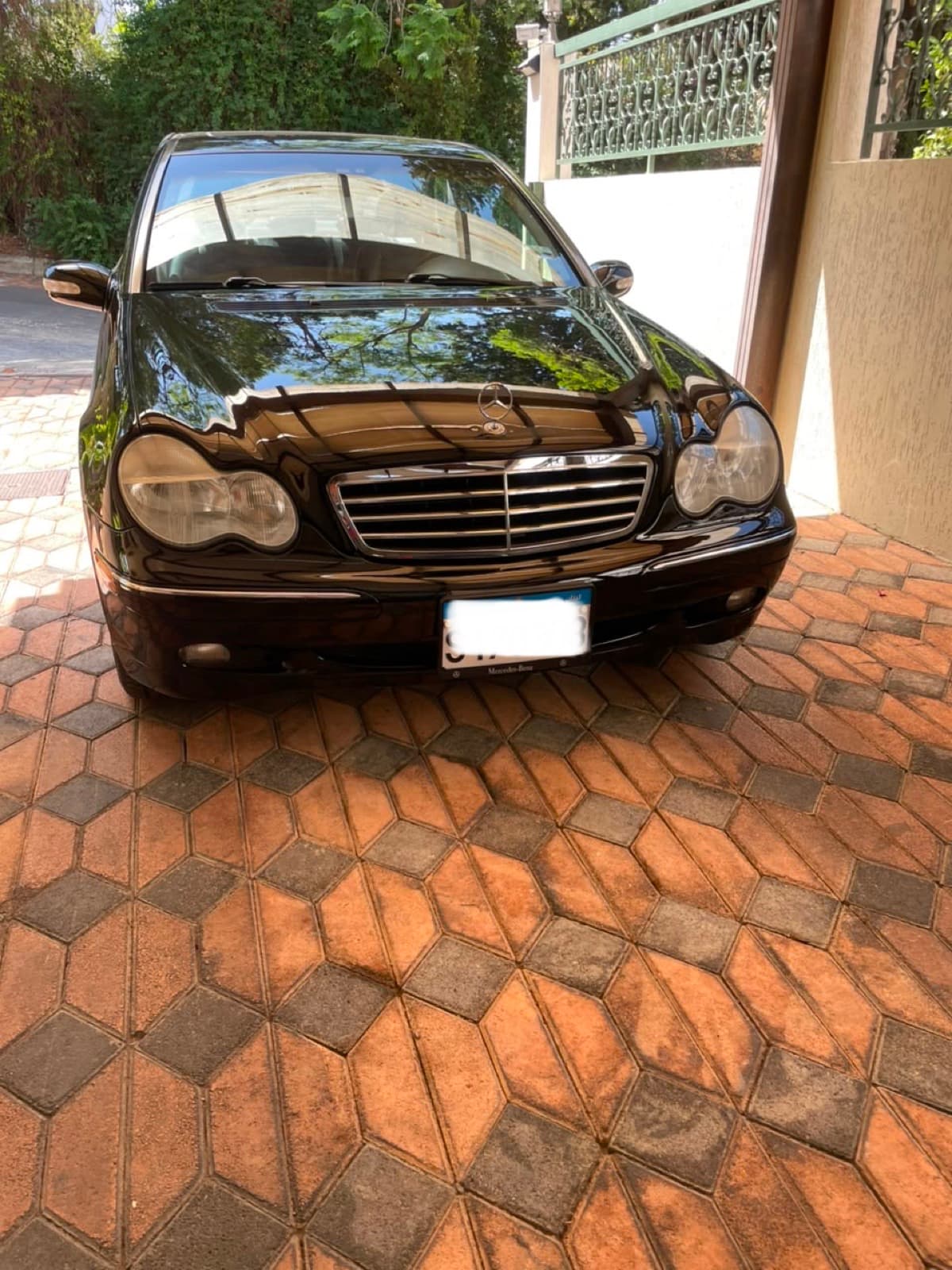 Mercedes-Benz C240