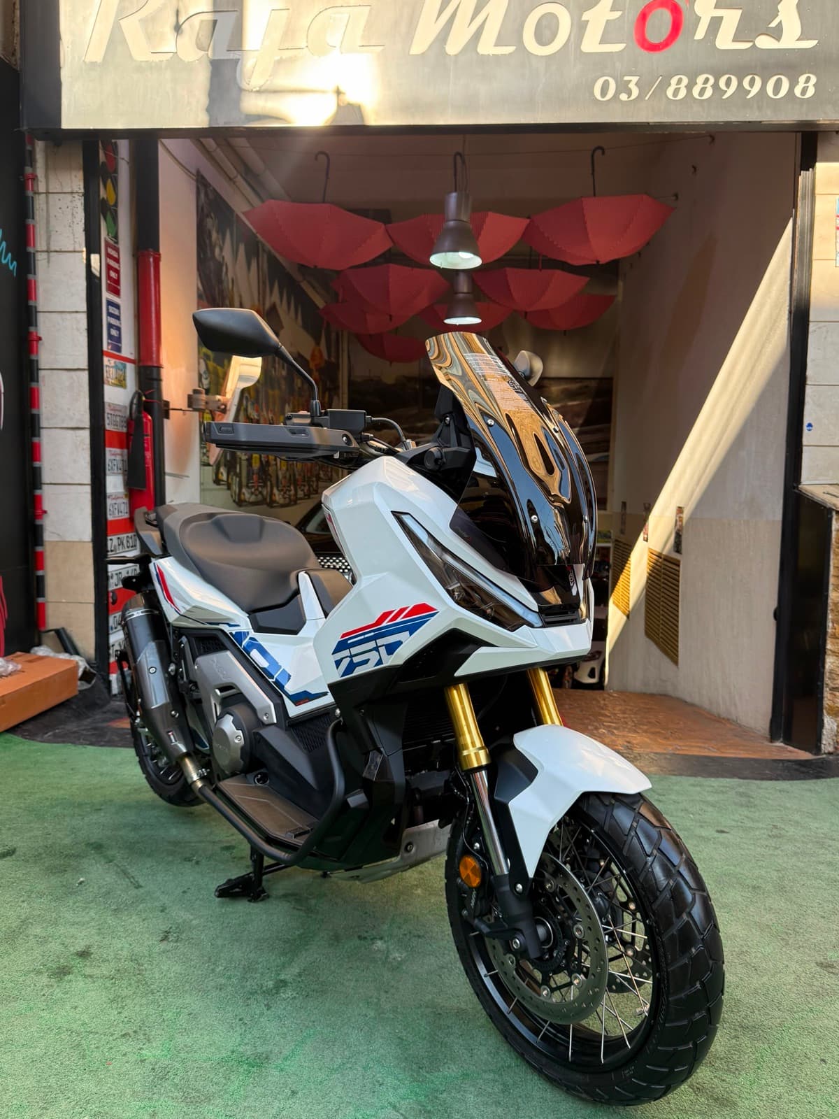 Honda ADV 750