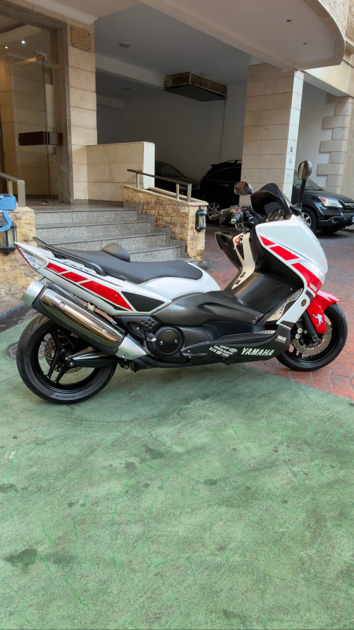 Yamaha TMAX 560