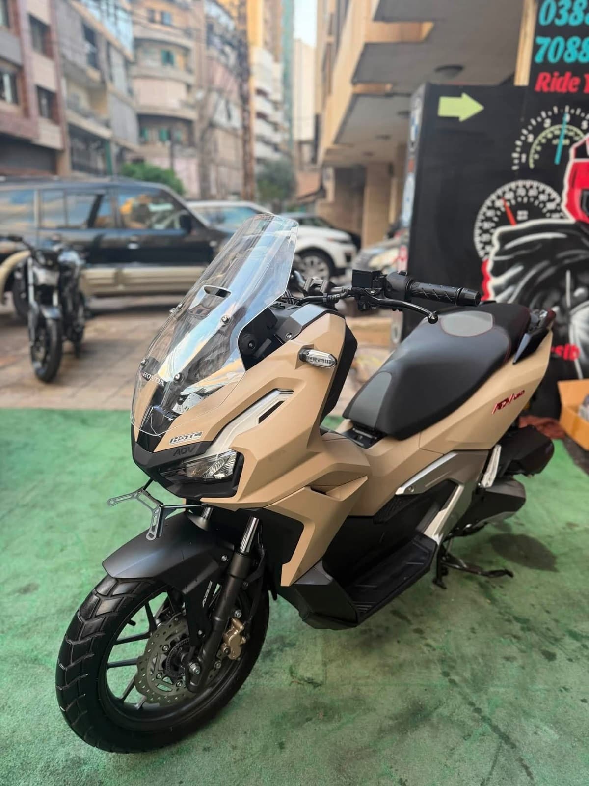 Honda ADV 160