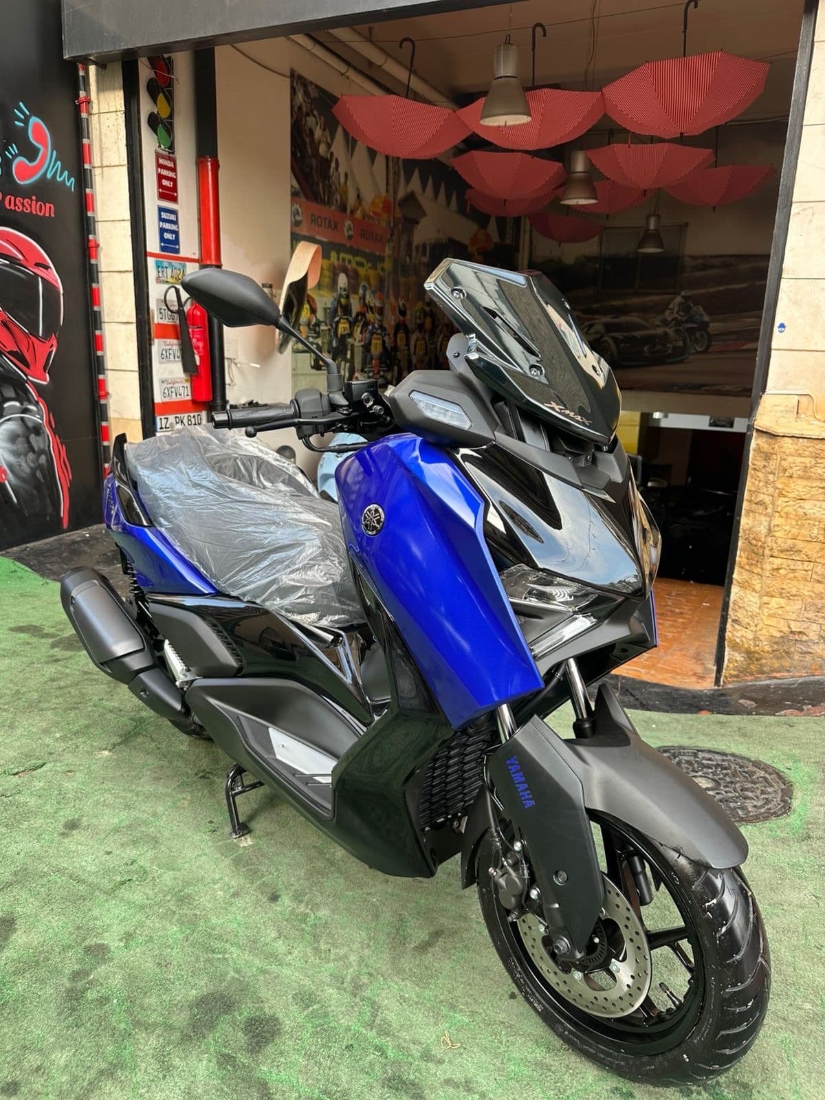 Yamaha XMAX 300