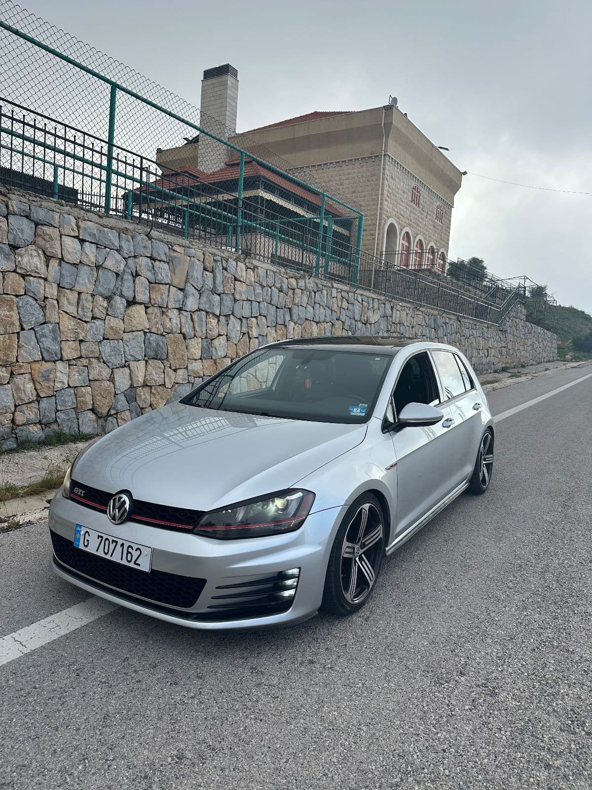 Volkswagen Golf GTI