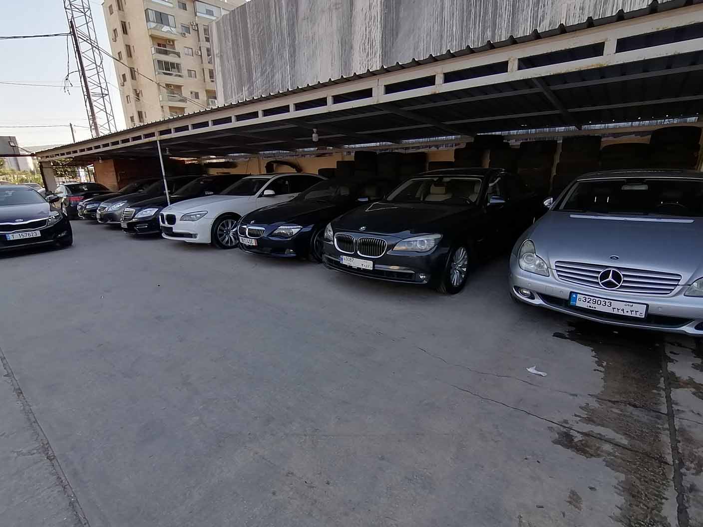 Operated By Tarek Arraj